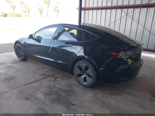 2021 TESLA MODEL 3 5YJ3E1EB4MF928402 Photo 2