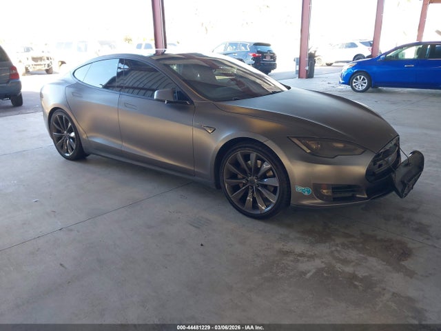 2013 TESLA MODEL S 5YJSA1CPXDFP26752 Photo 0