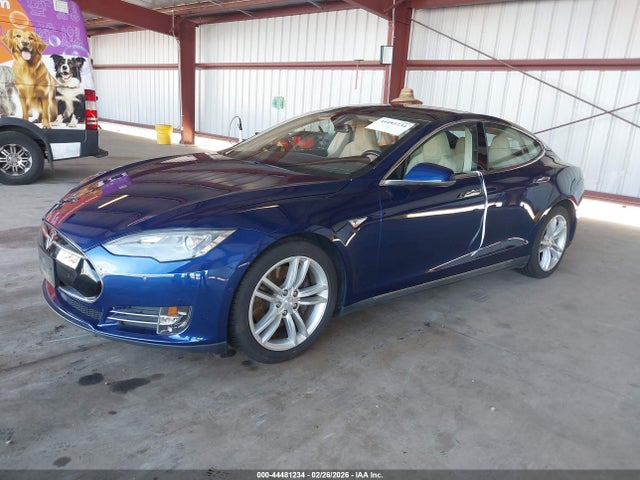 2015 TESLA MODEL S 5YJSA1S27FF085312 Photo 1