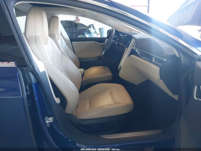 2015 TESLA MODEL S 5YJSA1S27FF085312 Photo 4