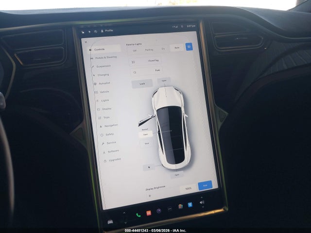44481243 :رقم المزاد ، 5YJSA1E22GF150631 vin ، 2016 Tesla Model S 60d/70d/75d/85d/90d مزاد بيع