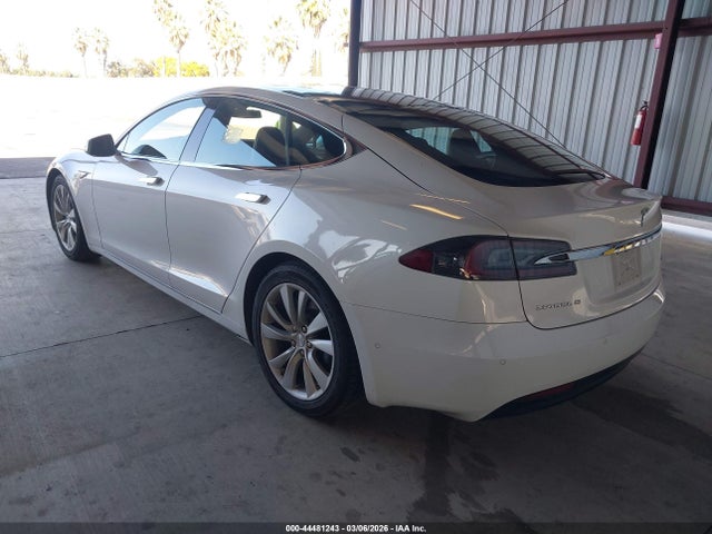 2016 TESLA MODEL S 5YJSA1E22GF150631 Photo 2