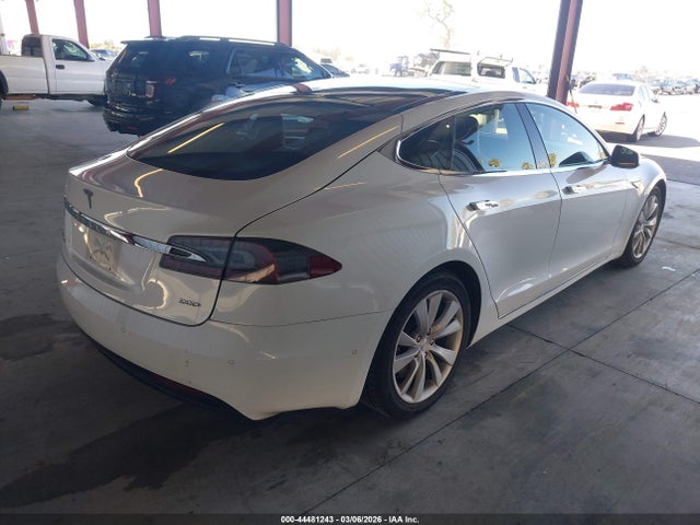 2016 TESLA MODEL S 5YJSA1E22GF150631 Photo 3