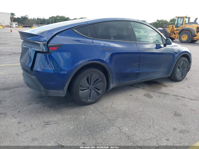 2026 TESLA MODEL Y 7SAYGDED3TA426515 Photo 3