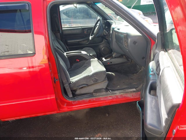 2000 CHEVROLET BLAZER 1GNDT13W7Y2406444 Photo 4