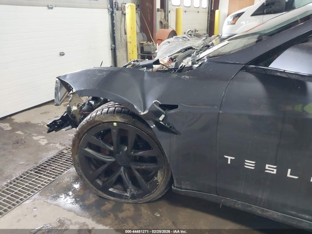 2021 Tesla Model S Long Range Dual Motor All-wheel Drive მანქანა იყიდება აუქციონზე, vin: 5YJSA1E54MF428838, აუქციონის ნომერი: 44481271