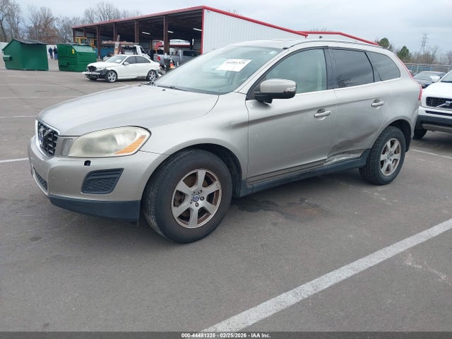 2011 VOLVO XC60 YV4952DL5B2200627 Photo 1