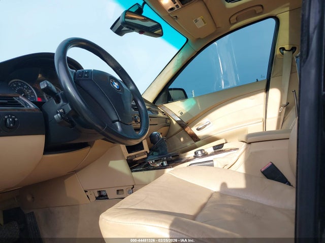 Продаж на аукціоні авто 2007 Bmw 525i, vin: WBANE53517CW65085, номер лоту: 44481326
