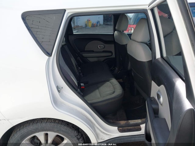 KIA SOUL + 2014 KNDJP3A5XE7053024 Image 8
