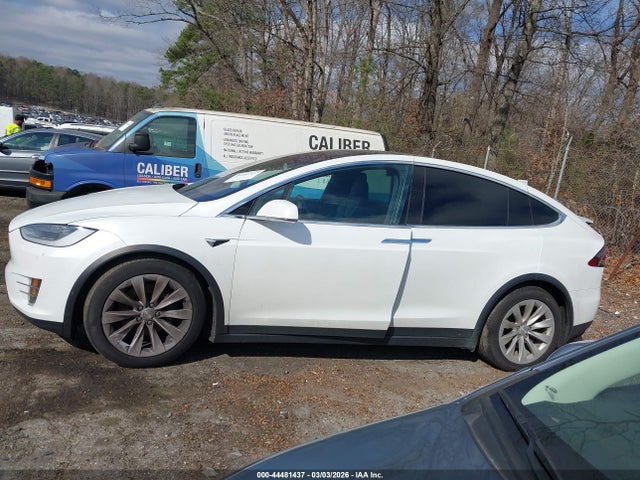 2019 Tesla Model X 100d/75d/long Range მანქანა იყიდება აუქციონზე, vin: 5YJXCAE2XKF195227, აუქციონის ნომერი: 44481437