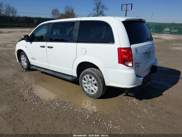 44481461 :رقم المزاد ، 2C4RDGBG7KR801242 vin ، 2019 Dodge Grand Caravan Se مزاد بيع
