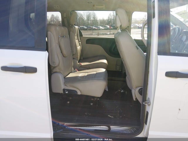 44481461 :رقم المزاد ، 2C4RDGBG7KR801242 vin ، 2019 Dodge Grand Caravan Se مزاد بيع