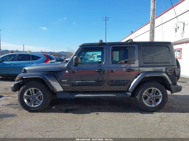 1C4HJXEN9KW688352 Jeep Wrangler Unlimited Sahara 4x4