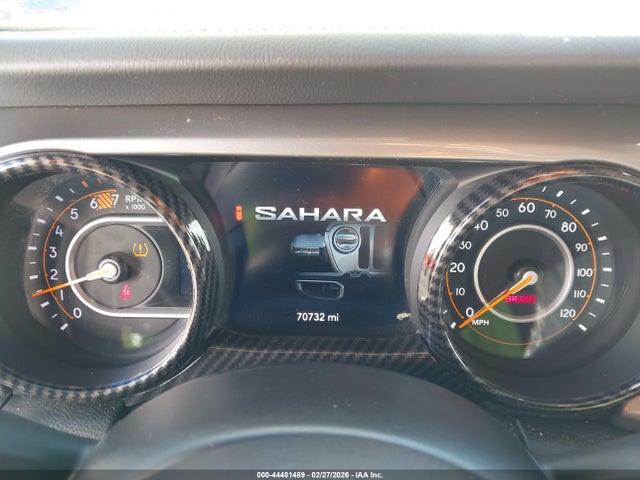 1C4HJXEN9KW688352 Jeep Wrangler Unlimited Sahara 4x4