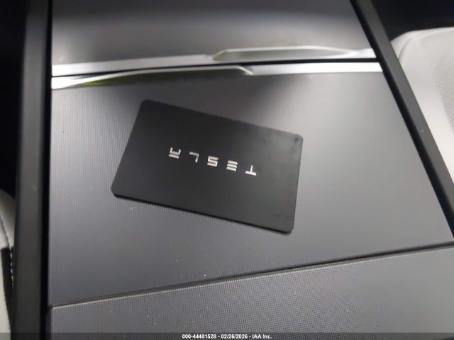 Продажа на аукционе авто 2025 Tesla Model 3 Long Range All-wheel Drive, vin: 5YJ3E1EB3SF879965, номер лота: 44481528