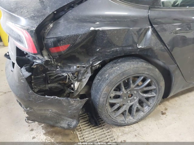 Продажа на аукционе авто 2025 Tesla Model 3 Long Range All-wheel Drive, vin: 5YJ3E1EB3SF879965, номер лота: 44481528
