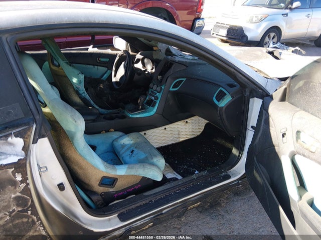 2015 HYUNDAI GENESIS KMHHU6KJ7FU121962 Photo 4