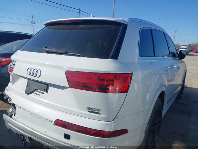 2017 AUDI Q7 WA1VAAF75HD008445 Photo 3