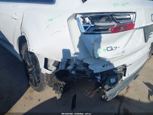2017 AUDI Q7 WA1VAAF75HD008445 Photo 5