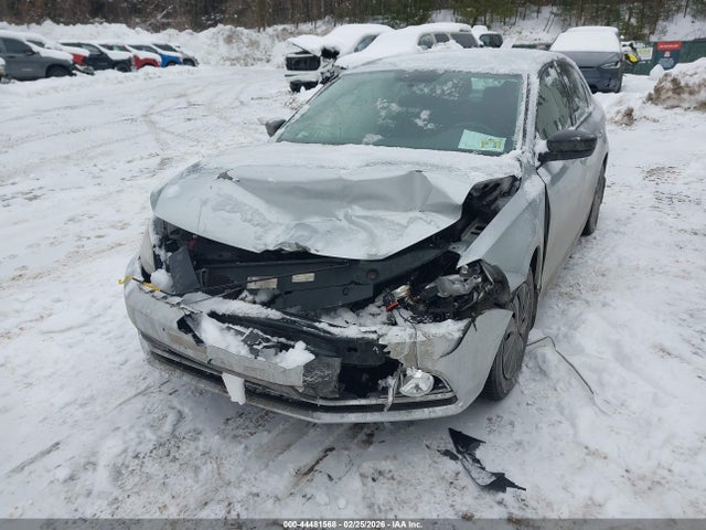 Продаж на аукціоні авто 2015 Volkswagen Jetta 2.0l S, vin: 3VW2K7AJ4FM271407, номер лоту: 44481568