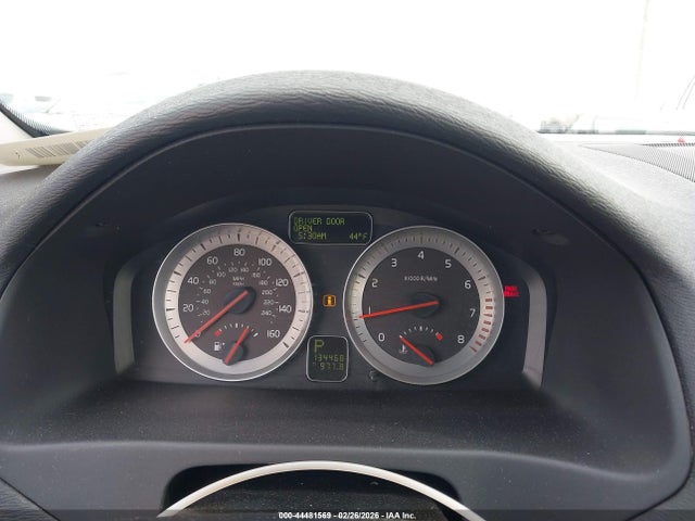 2011 Volvo C70 T5 მანქანა იყიდება აუქციონზე, vin: YV1672MC6BJ115361, აუქციონის ნომერი: 44481569