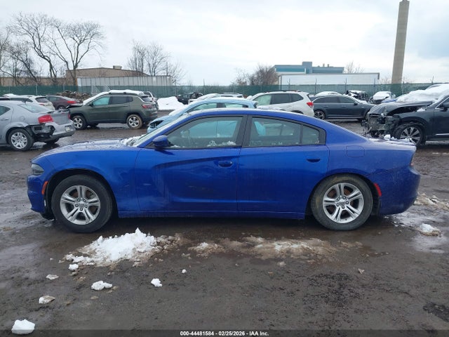 2C3CDXBG4NH208118 Dodge Charger Sxt Rwd