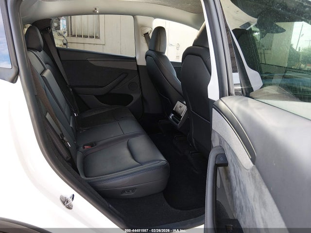 Продажа на аукционе авто 2026 Tesla Model Y, vin: 7SAYGDEE3TA401686, номер лота: 44481587