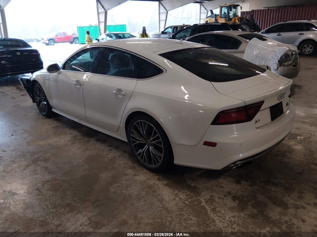 2016 AUDI A7 WAU2GAFC4GN097645 Photo 2