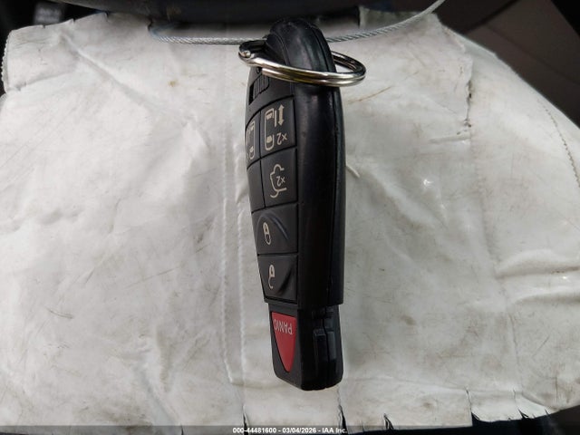 Продажа на аукционе авто 2015 Chrysler Town & Country Touring, vin: 2C4RC1BG3FR587565, номер лота: 44481600