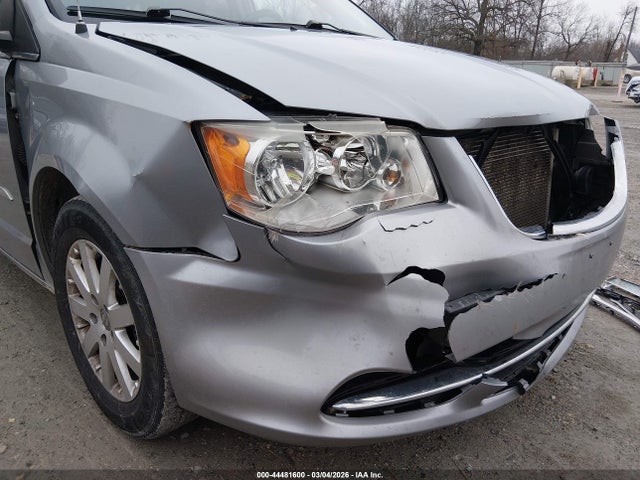 Продажа на аукционе авто 2015 Chrysler Town & Country Touring, vin: 2C4RC1BG3FR587565, номер лота: 44481600