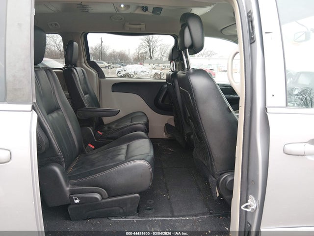 Продажа на аукционе авто 2015 Chrysler Town & Country Touring, vin: 2C4RC1BG3FR587565, номер лота: 44481600
