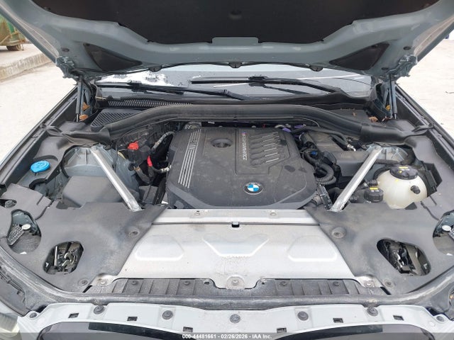 44481661 :رقم المزاد ، 5UX83DP00N9L00050 vin ، 2022 Bmw X3 M40i مزاد بيع