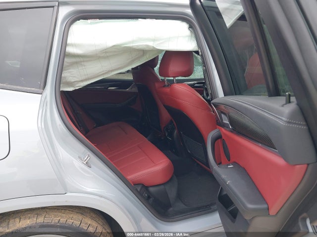 44481661 :رقم المزاد ، 5UX83DP00N9L00050 vin ، 2022 Bmw X3 M40i مزاد بيع