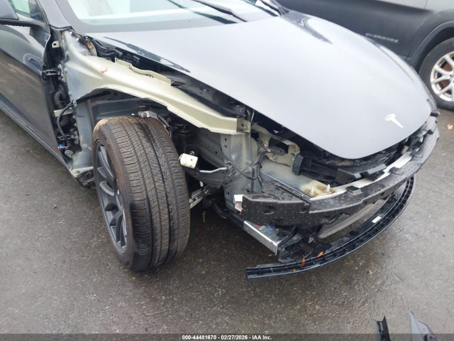 2025 Tesla Model 3 Long Range Rear-wheel Drive/standard Rear-wheel Drive მანქანა იყიდება აუქციონზე, vin: 5YJ3E1EA1SF010630, აუქციონის ნომერი: 44481670
