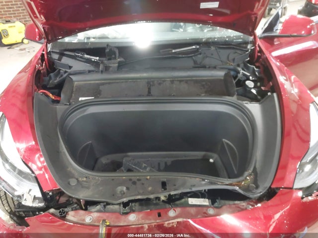 2024 Tesla Model Y Long Range Dual Motor All-wheel Drive მანქანა იყიდება აუქციონზე, vin: 7SAYGAEE4RF194302, აუქციონის ნომერი: 44481736