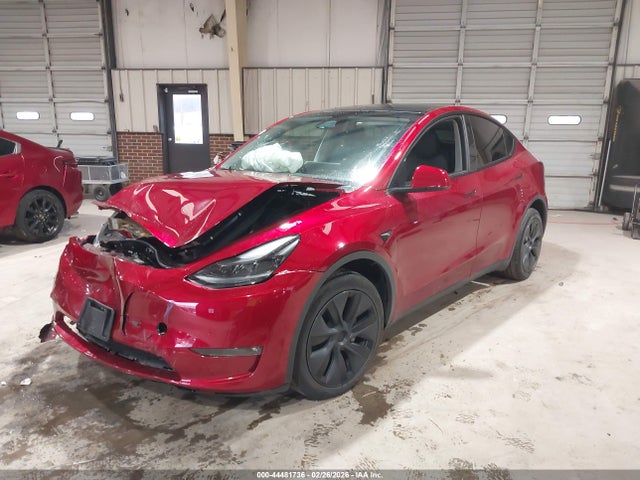 2024 Tesla Model Y Long Range Dual Motor All-wheel Drive მანქანა იყიდება აუქციონზე, vin: 7SAYGAEE4RF194302, აუქციონის ნომერი: 44481736