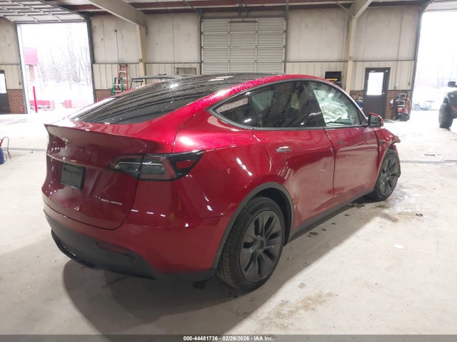 2024 Tesla Model Y Long Range Dual Motor All-wheel Drive მანქანა იყიდება აუქციონზე, vin: 7SAYGAEE4RF194302, აუქციონის ნომერი: 44481736