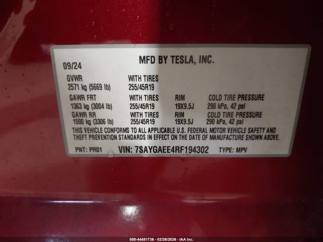 2024 Tesla Model Y Long Range Dual Motor All-wheel Drive მანქანა იყიდება აუქციონზე, vin: 7SAYGAEE4RF194302, აუქციონის ნომერი: 44481736