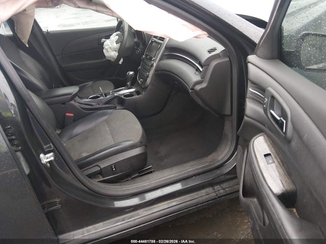 2015 CHEVROLET MALIBU 1G11C5SL4FF333106 Photo 4