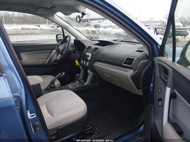 44481805 :رقم المزاد ، JF2SJAGC5JH461842 vin ، 2018 Subaru Forester 2.5i Premium مزاد بيع