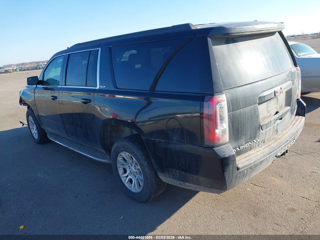 2016 GMC YUKON XL 1GKS2FKC0GR100400 Photo 2