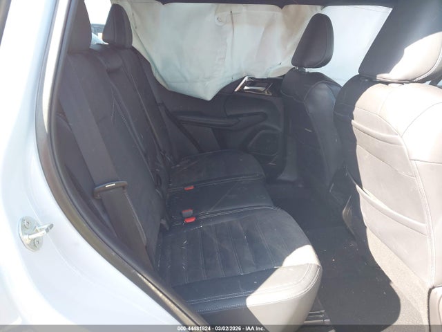 2023 MITSUBISHI OUTLANDER JA4J4UA85PZ040997 Photo 7