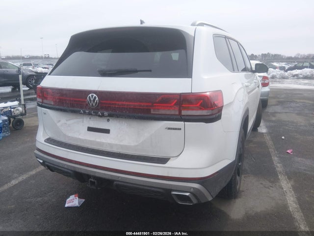 Продаж на аукціоні авто 2024 Volkswagen Atlas 2.0t Peak Edition Se W/technology, vin: 1V2CR2CA2RC587718, номер лоту: 44481901