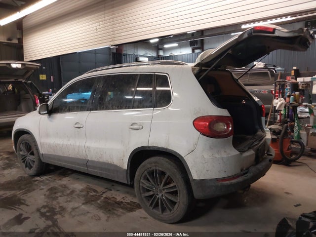 Продажа на аукционе авто 2011 Volkswagen Tiguan Se, vin: WVGBV7AX0BW513369, номер лота: 44481921
