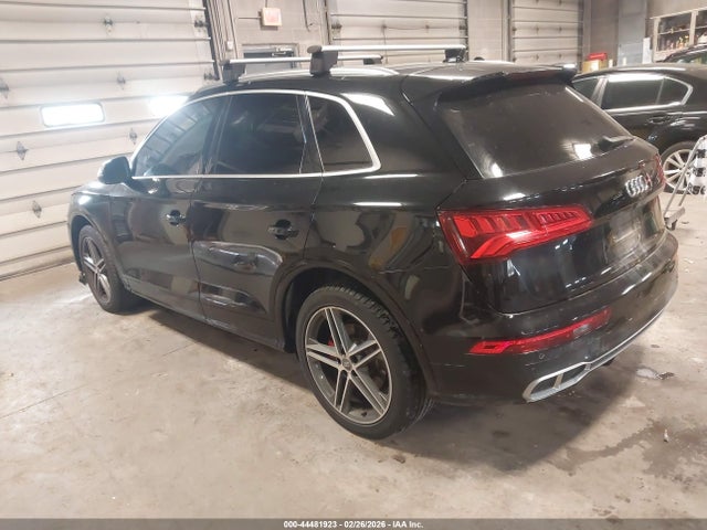 2018 AUDI SQ5 WA1C4AFY9J2182477 Photo 2