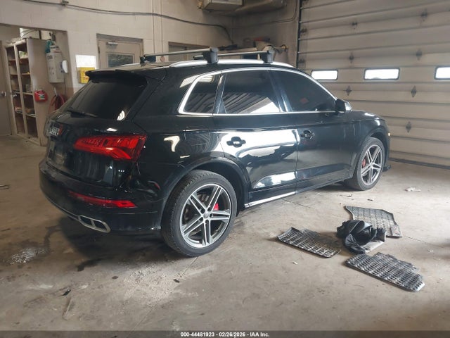 2018 AUDI SQ5 WA1C4AFY9J2182477 Photo 3