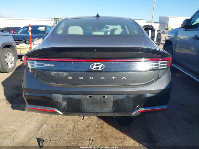 2025 Hyundai Sonata Sel მანქანა იყიდება აუქციონზე, vin: KMHL64JA3SA458229, აუქციონის ნომერი: 44481925