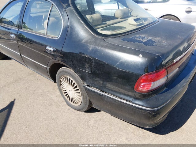 44481948 :رقم المزاد ، JNKCA21A7WT614305 vin ، 1998 Infiniti I30 Standard/touring مزاد بيع