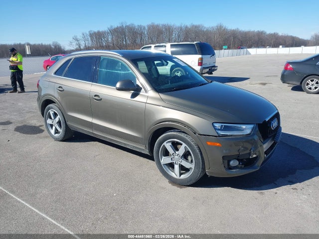 2015 AUDI Q3 WA1FFCFS6FR013627