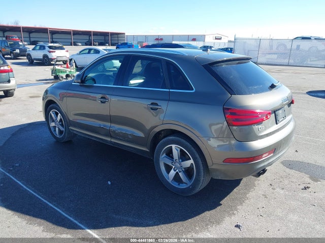 2015 AUDI Q3 WA1FFCFS6FR013627 Photo 2